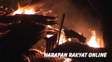 Akibat Puntung Rokok Rumah Nenek Tua Ini Ludes Terbakar Harapan Rakyat