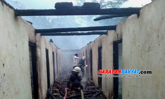 Diduga Akibat Korsleting Listrik Bangunan Kobong Pesantren Di Ciamis