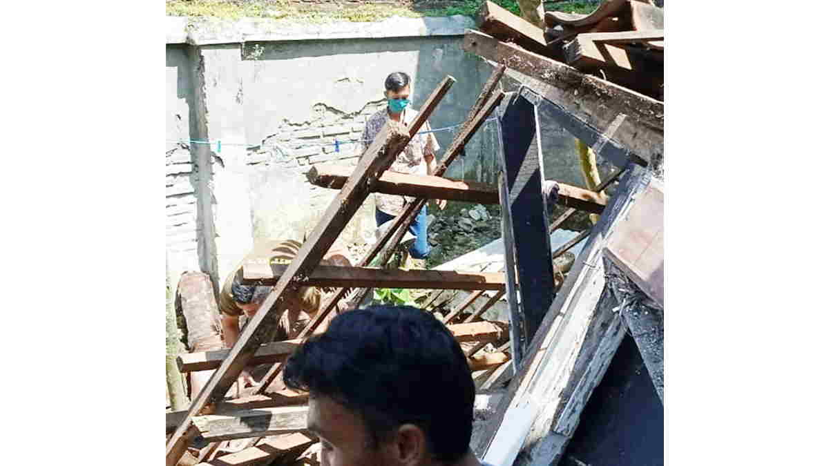 Di Tengah Suasana Lebaran Dapur Rumah Seorang Warga Di Kota Banjar