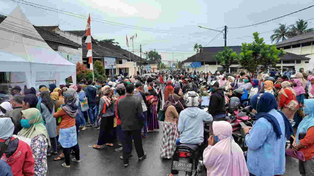 Pendaftar BLT UMKM Di Kota Tasikmalaya Abaikan Prokes