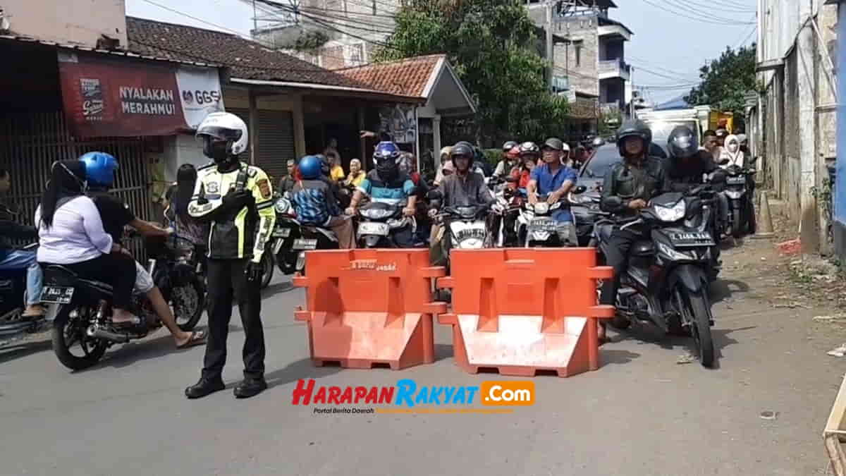 Jalur Mudik Limbangan Garut Mulai Terlihat Padat Polisi Berlakukan One Way