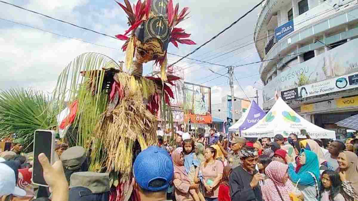 Wayang Geugeus Pulomajeti Meriahkan HUT RI Kota Banjar Terinspirasi