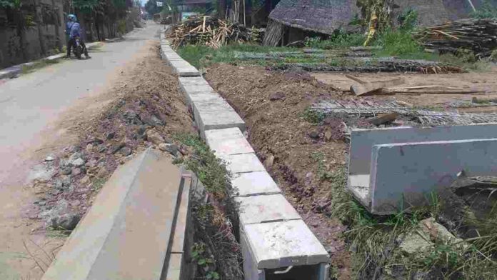 Proyek Drainase di Kawali