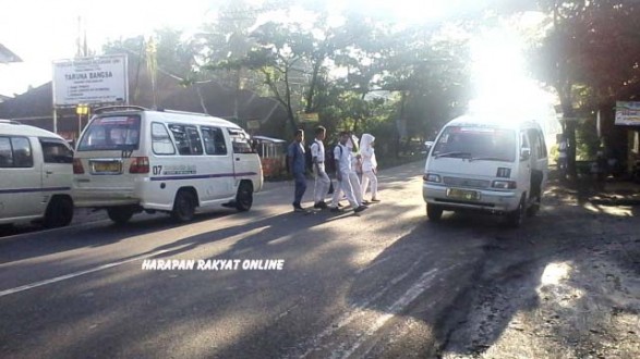 Perempatan Cijantung Ciamis Ini Perlu Dijadikan Zona Selamat Sekolah