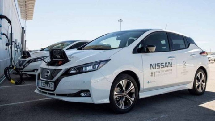 Mobil Listrik Nissan LEAF