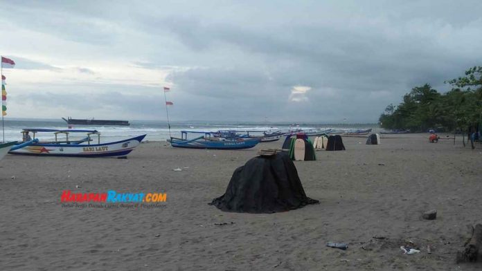 Pantai Pangandaran sepi