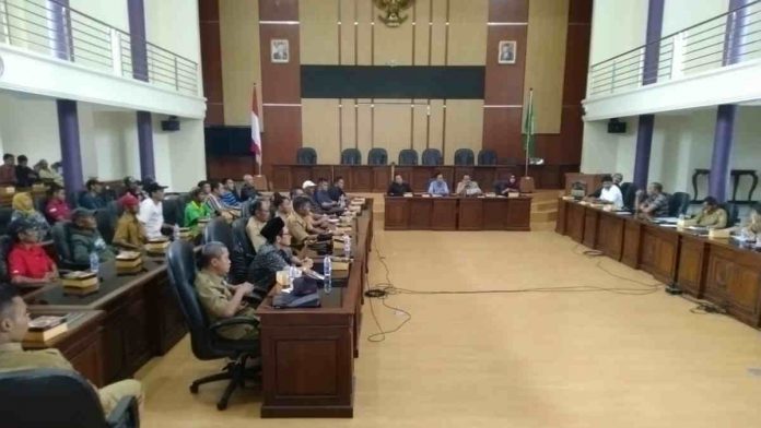 Bantuan Gempa tak Kunjung Cair, Warga Pamarican Ngadu ke DPRD Ciamis