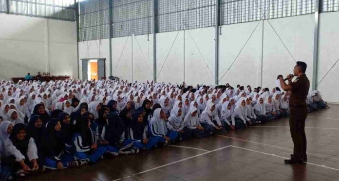 Di SMKN 1 Ciamis, Kejari Berikan Pencerahan Soal Bahaya Bullying dan Hoax