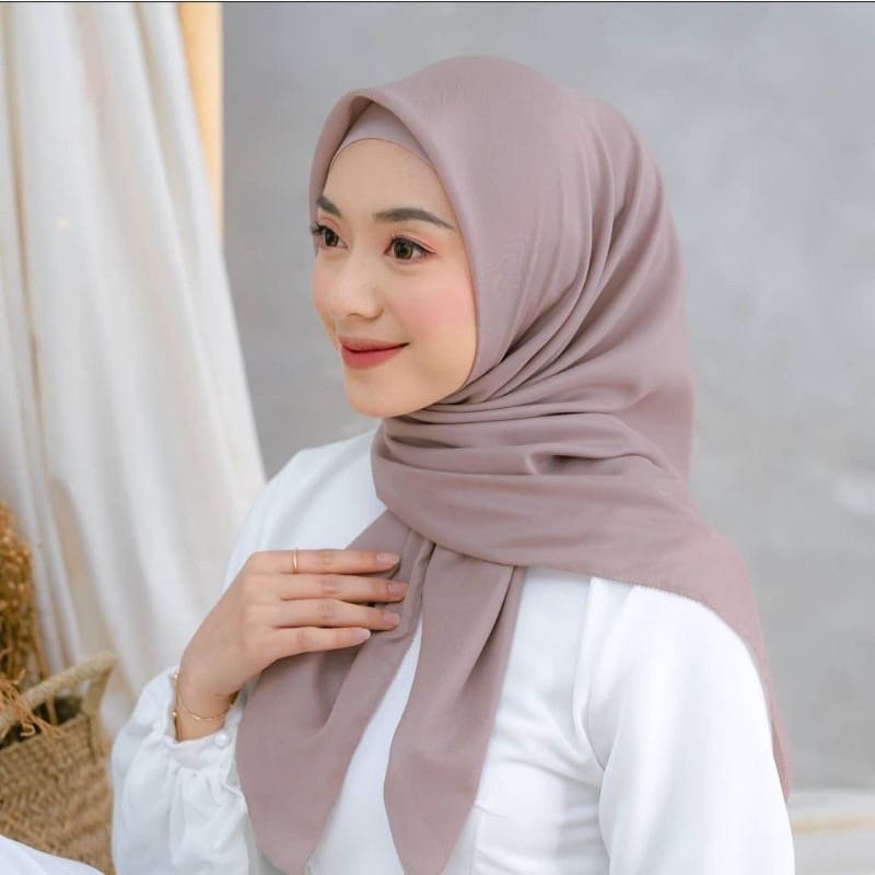 Kerudung Segi Empat