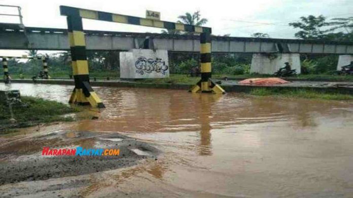 banjir di jalan raya banjar-sidaharja