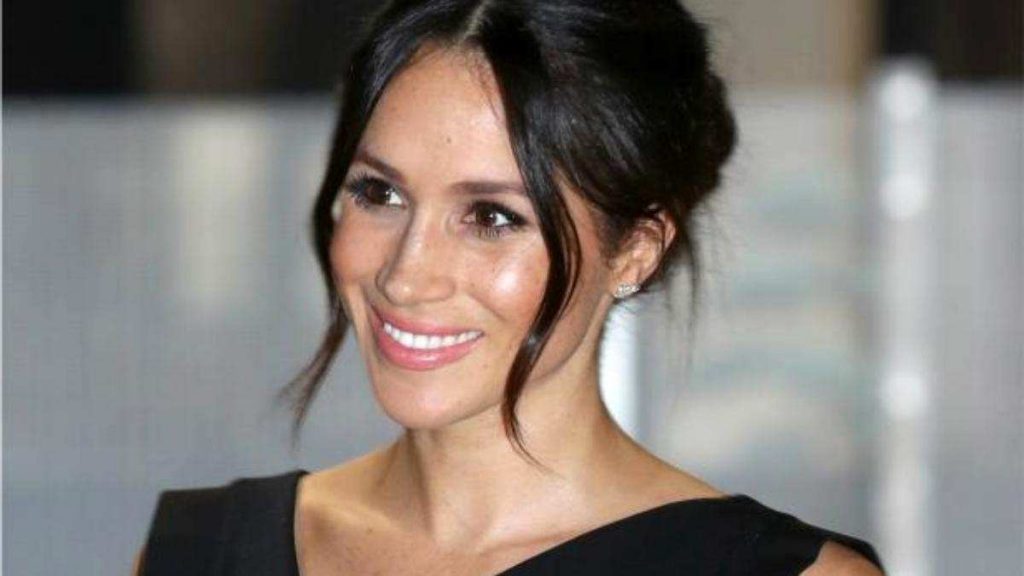 Makeup no makeup look ternyata menjadi andalan sederet selebritis Hollywood. Photo: Net/Ist.