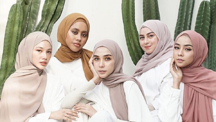 Model Kerudung Pashmina Terbaru, Pilih Sesuai Aktivitas Anda