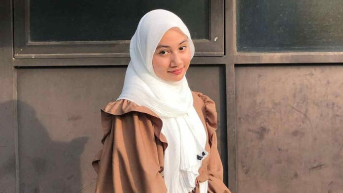 Jilbab Instan Salwa Jadi Pilihan, Berbagai Model dan Warna