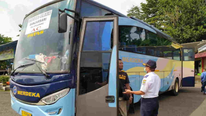 PSBB Selesai, Terminal Ciamis Kembali Ramai Angkutan Bus