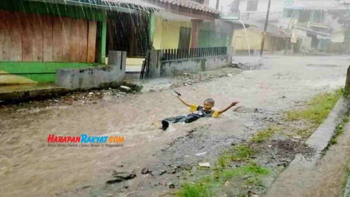 jalan rusak di Tasikmalaya