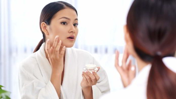 Skincare multifungsi wajib punya saat pandemi, tetap cantik meski harus hemat. Foto: Net/Ist.