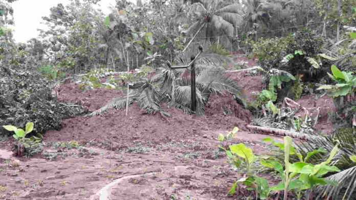 Diguyur Hujan, Rumah Warga Kawasen Ciamis Terkubur Longsor