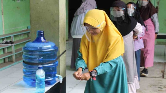 Kemenag Pangandaran Edukasi 3M