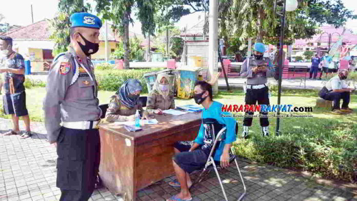 Cegah Corona Masuk Pangandaran, Petugas Terus Lakukan Operasi Masker