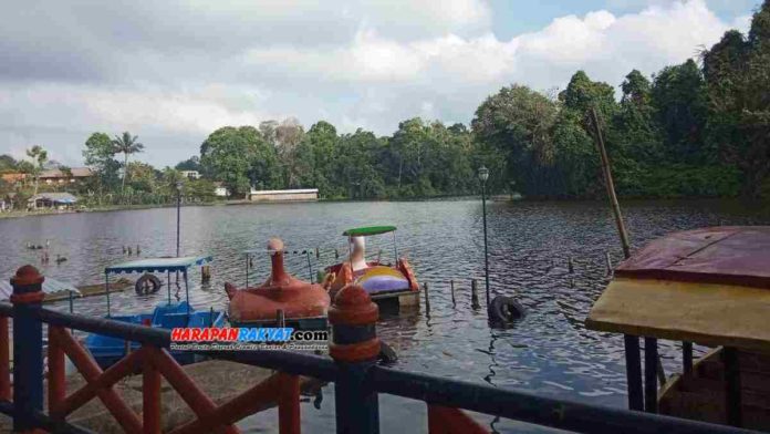 Pengunjung Situ Lengkong Panjalu Ciamis bulan Maulid ini turun drastis. Foto: Edji Darsono/HR.