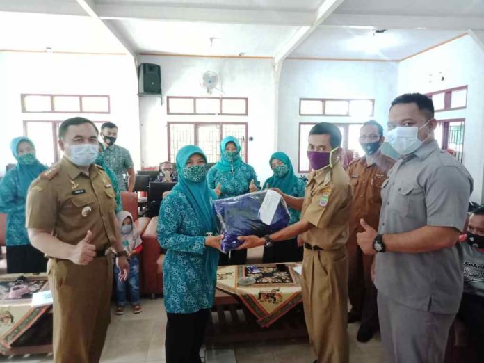 Pemdes Cipaku Ciamis; Kesadaran Warga Memakai Masker Perlu Ditingkatkan