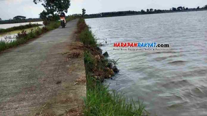 Bahu Jalan di Pangandaran