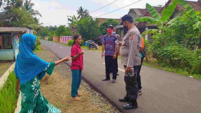 Selama PPKM, Satgas Covid-19 Pamarican Ciamis Sisir Perkampungan