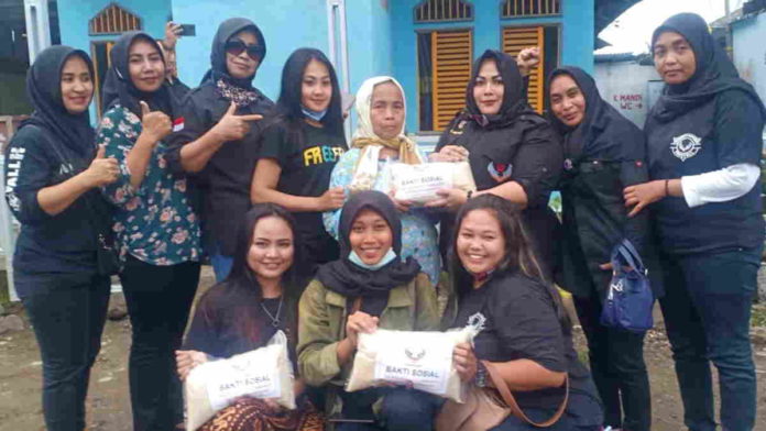 Solidarity Community Pangandaran Bantu Warga Terdampak Covid-19