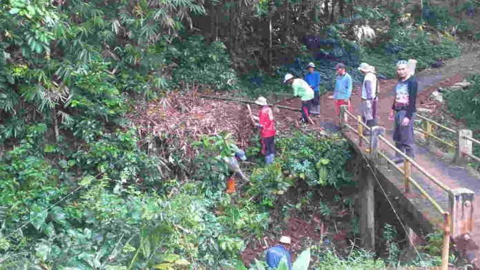 Warga Gereba Ciamis Udunan 75 Juta untuk Bangun Jembatan