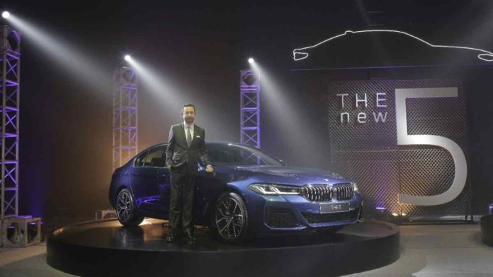 BMW 520i M Sport Hadir Untuk BMW Seri 5 Terbaru