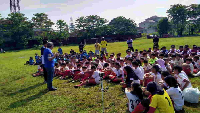 Ratusan Siswa SSB di Purwokerto Dapat Motivasi dari Dr Aqua Dwipayana