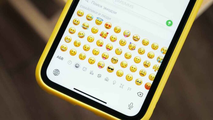 Aplikasi Emoji iPhone