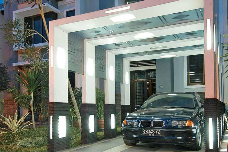 Desain Carport Minimalis Elegan, Cocok untuk Hunian Kekinian - Gaya Estetik Menggunakan Kaca