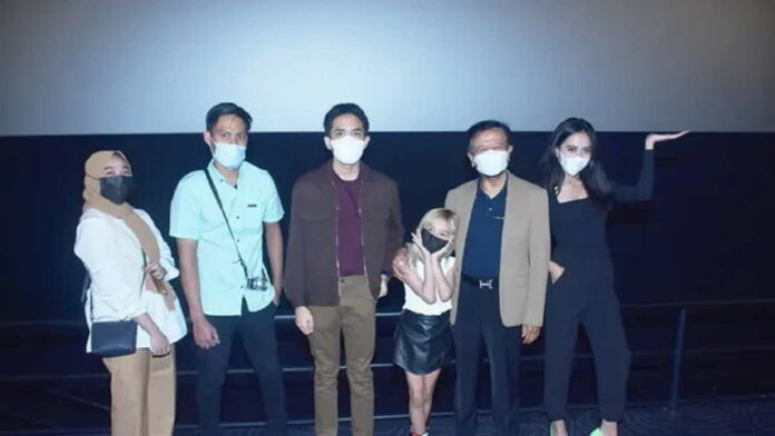 Sinopsis Film Mimpi Amira Tentang Perjuangan Menuju ke Ajang K-Pop