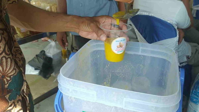 Warga Pangandaran Olah Labu Madu Jadi Jus