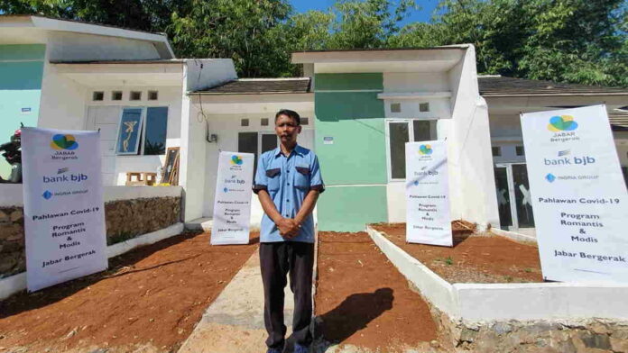 Pahlawan Covid-19 di Jabar Dapat Hadiah Rumah dan Motor