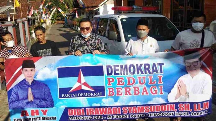 Anggota DPR RI Sumbang Ambulan ke Warga Sukajadi Ciamis