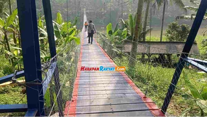 Jembatan Gantung di Tasikmalaya