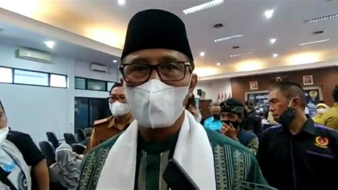 Sebelum Berhenti Jadi Bupati, Herdiat Janjikan Kolam Renang Prestasi di Ciamis