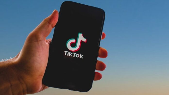 Cara Stitch Video TikTok Mudah Langsung dari Aplikasi