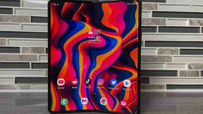 HP Samsung Galaxy Z Fold4 Kini dalam Pengembangan, Ini Bocorannya