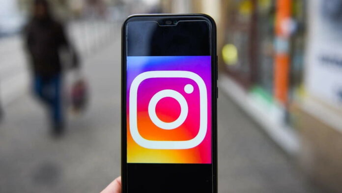 Fitur Instagram Reels Visual Replies Bisa Tempel Stiker Komentar di Video