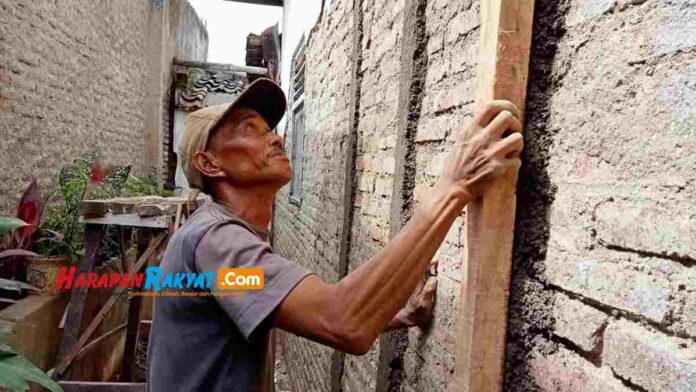 Pekerja Bangunan di Kota Banjar