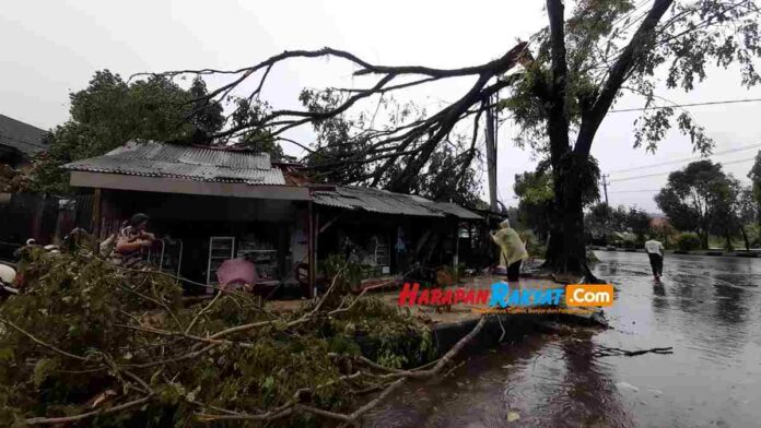 Bencana Angin di Kota Banjar