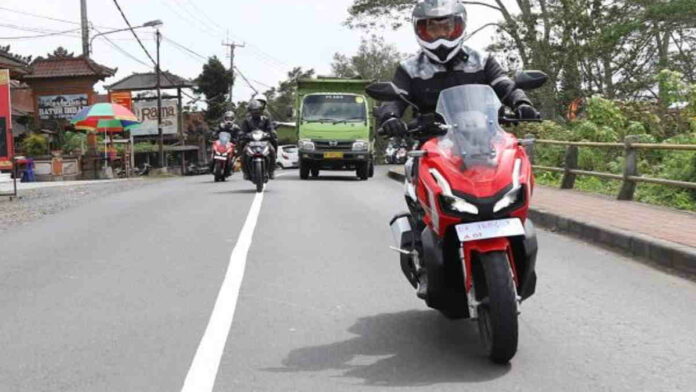 Cara Mengatasi Blind Spot Bagi Pengendara Sepeda Motor yang Aman