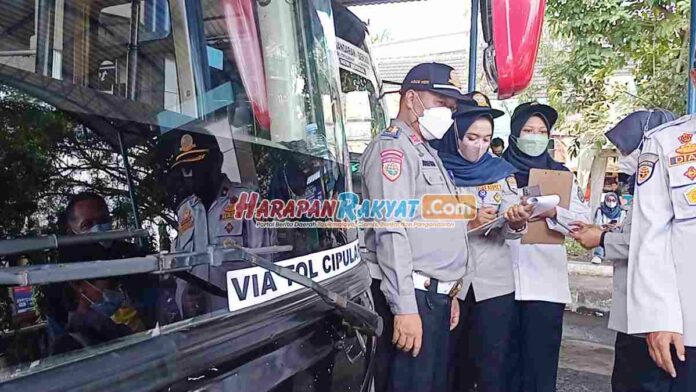 Dishub dan Polisi Lakukan Ram Check Bus di Terminal Ciamis