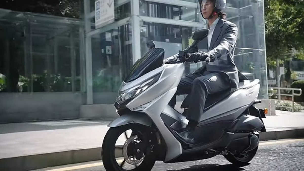 Suzuki Haojue UHR 150 Akhirnya Meluncur di Pasar China 2022 Ini