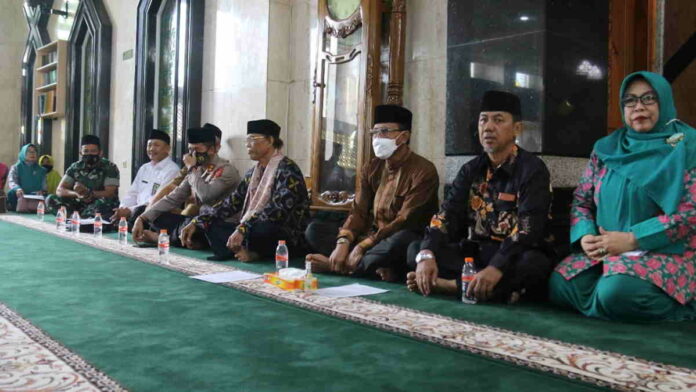 Hadiri Pengajian di Masjid Agung Ciamis, Bupati Minta Masyarakat Jaga Kerukunan