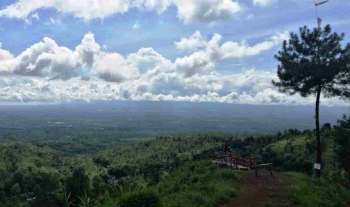 Objek Wisata Bukit Mahadewa Bondowoso Jawa Timur