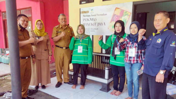 162 Lansia di Cihaurbeuti Ciamis Dapat Program Permakanan dari Kemensos